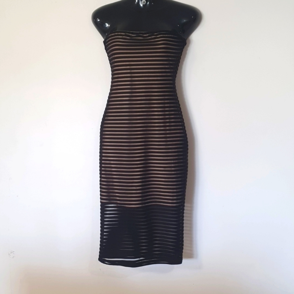 Avery Size 6 Black Strapless Striped Evening Dress - Picture 1 of 9